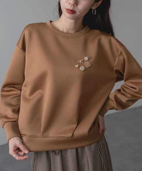 ANNA LUNA(アンナルナ)の「【ANNA LUNA】ビジューモチーフ が映える 裾タック プルオーバー(Tシャツ/カットソー・レディース・キャメル/グレー/ブラック・MEDIUM)」の10枚目の写真