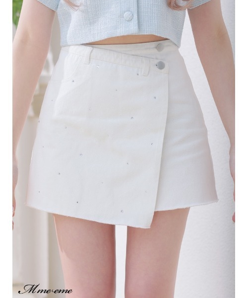 M me eme(エムミーエメ)の「Rhinestone denim mini skirt(eme10406)(スカート・レディース・ホワイト・FREE)」の7枚目の写真