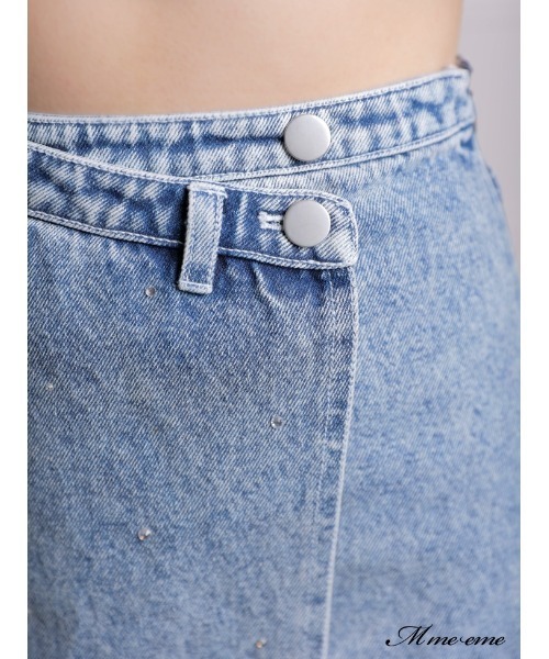M me eme(エムミーエメ)の「Rhinestone denim mini skirt(eme10406)(スカート・レディース・ホワイト・FREE)」の9枚目の写真