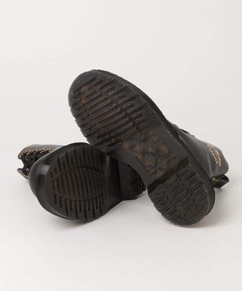 Dr. Martens(ドクターマーチン)の「Dr. Martens/ドクターマーチン MIE CAPPERS 8 ホール ブーツ 43549001(ブーツ・メンズ・ブラック・UK7/UK6/UK5/UK4/UK3/UK11/UK10/UK9/UK8)」の12枚目の写真
