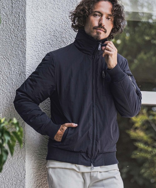 wjk reluxe(ダブルジェーケーリラックス)の「mj11773- Padded Stand Collar MA-1 中綿MA-1ジャケット(WR26W-03)(MA-1・メンズ・オリーブ/ブラック/ネイビー・L/M/S)」の3枚目の写真