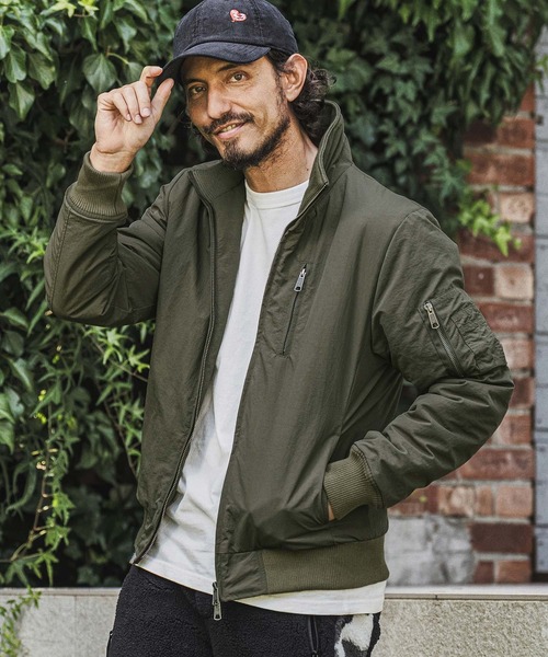 wjk reluxe(ダブルジェーケーリラックス)の「mj11773- Padded Stand Collar MA-1 中綿MA-1ジャケット(WR26W-03)(MA-1・メンズ・オリーブ/ブラック/ネイビー・L/M/S)」の5枚目の写真