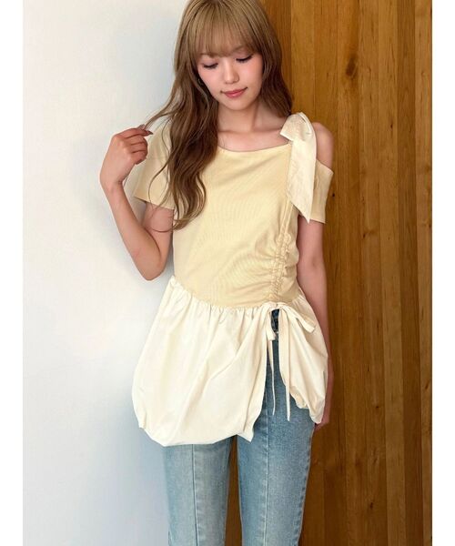CALNAMUR（カルナムール）の「ワンショルデザイン半袖トップス（Tシャツ/カットソー・レディース・ブラック/イエロー/ライトグレー・FREE）」の14枚目の写真