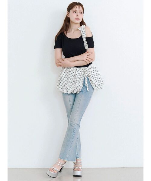 CALNAMUR（カルナムール）の「ワンショルデザイン半袖トップス（Tシャツ/カットソー・レディース・ブラック/イエロー/ライトグレー・FREE）」の17枚目の写真