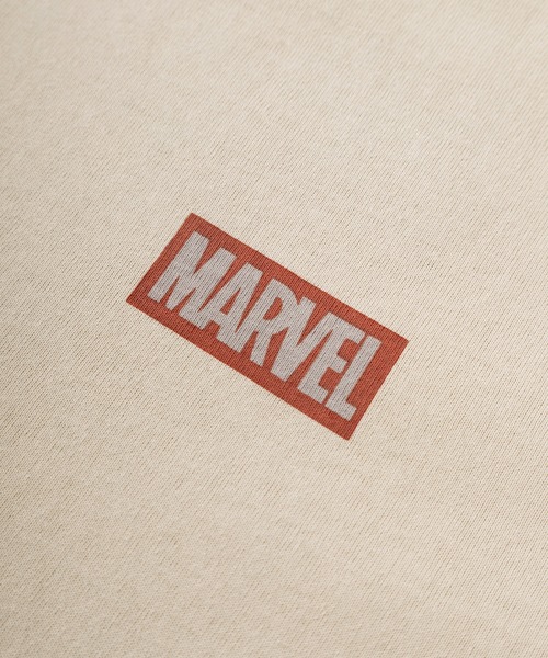 MARVEL(マーベル)の「【71】【MARVEL/マーベル】スパイダーマン/アベンジャーズ/バックプリント/袖プリント/クルーネック フェイクレイヤード ロングスリーブ Tシャツ/ピグメント風加工/ロンT/ユニセックス/レディース/メンズ(Tシャツ/カットソー・メンズ・ブラック/アイボリー/アイボリー系/ブラック系・L/M/XL)」の10枚目の写真