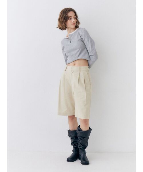 Ungrid（アングリッド）の「ヘンリーショートロングスリーブTee（Tシャツ/カットソー・レディース・グレー/ブラウン/ブラック・FREE）」の17枚目の写真