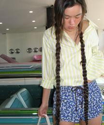 CENTAUR.KR（セントール）の「LACE-UP FLOWER GARDEN SHORTS_BLUE（その他パンツ）」
