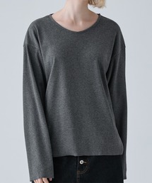VELNUS(�x���i�X)�́yVELNUS�zCropped V-Neck Ribbed Knit Long-Sleeve T-Shirt/�N���b�v�h �u�l�b�N ���u�j�b�g�����O�s�V���c(T�V���c/�J�b�g�\�[)