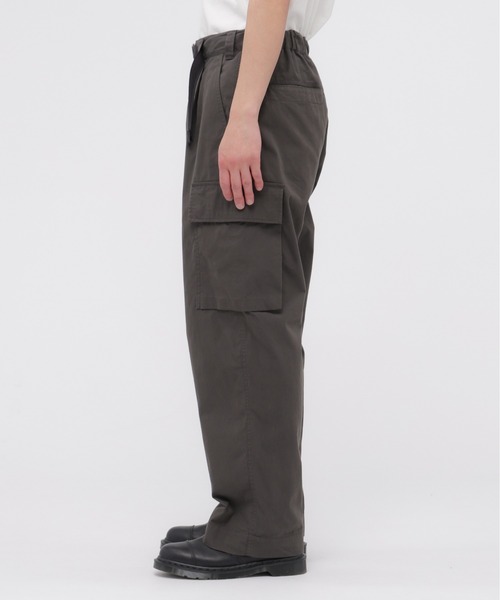 MHL.(エムエイチエル)の「WASHED COTTON NYLON(カーゴパンツ・メンズ・ネイビー/チャコール・LARGE/MEDIUM/SMALL)」の3枚目の写真