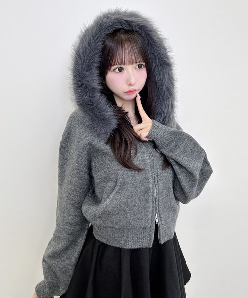 INGNI(イング)の「エコファー付ニットパーカー(パーカー・レディース・ベージュ/チャコールグレー/アイボリー/グレー・M)」の3枚目の写真