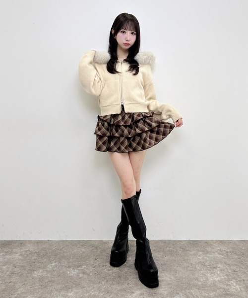 INGNI(イング)の「エコファー付ニットパーカー(パーカー・レディース・ベージュ/チャコールグレー/アイボリー/グレー・M)」の14枚目の写真