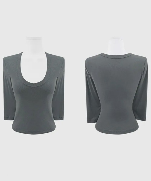LOENNE(ロエヌ)の「V-Neck Slim Tee / VネックスリムTシャツ(Tシャツ/カットソー・レディース・チャコールグレー/ブラック・FREE)」の3枚目の写真