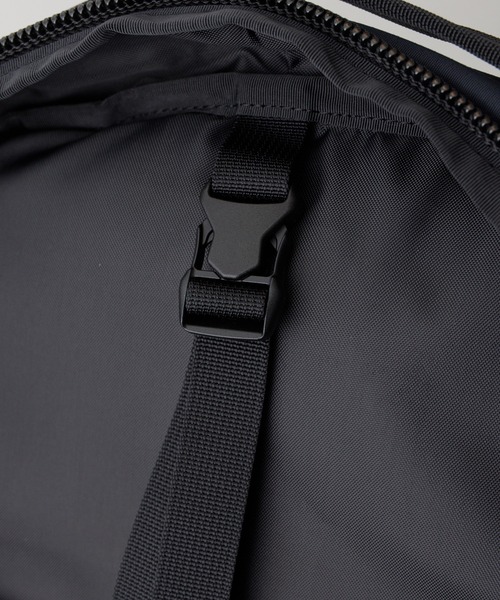 WILD THINGS(ワイルドシングス)の「【WILD THINGS】METROPOLIS BACK PACK L(バックパック/リュック・レディース・ベージュ/ブラック・ONE SIZE)」の16枚目の写真