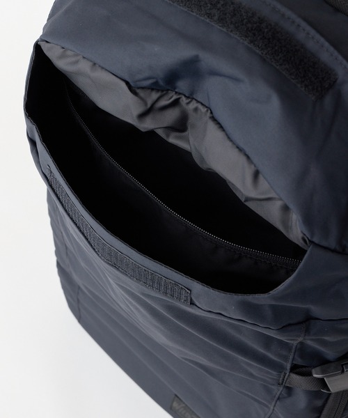 WILD THINGS(ワイルドシングス)の「【WILD THINGS】METROPOLIS BACK PACK L(バックパック/リュック・レディース・ベージュ/ブラック・ONE SIZE)」の10枚目の写真