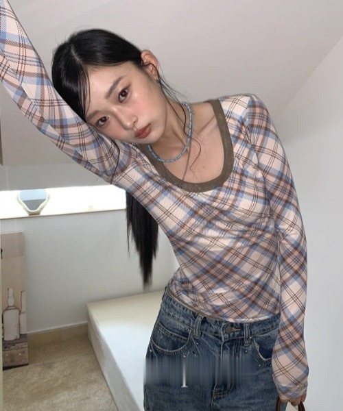 SHEPP(シープ)の「【26年秋冬新作】バイカラー パイピング チェック柄 シアープルオーバー バイカラートップス(Tシャツ/カットソー・レディース・グレー/ピンク・M)」の17枚目の写真