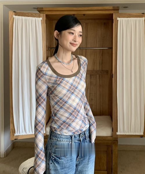 SHEPP(シープ)の「【26年秋冬新作】バイカラー パイピング チェック柄 シアープルオーバー バイカラートップス(Tシャツ/カットソー・レディース・グレー/ピンク・M)」の13枚目の写真