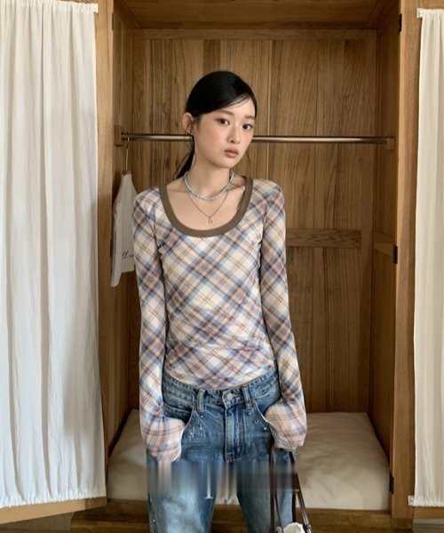 SHEPP(シープ)の「【26年秋冬新作】バイカラー パイピング チェック柄 シアープルオーバー バイカラートップス(Tシャツ/カットソー・レディース・グレー/ピンク・M)」の12枚目の写真