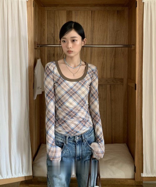 SHEPP(シープ)の「【26年秋冬新作】バイカラー パイピング チェック柄 シアープルオーバー バイカラートップス(Tシャツ/カットソー・レディース・グレー/ピンク・M)」の10枚目の写真