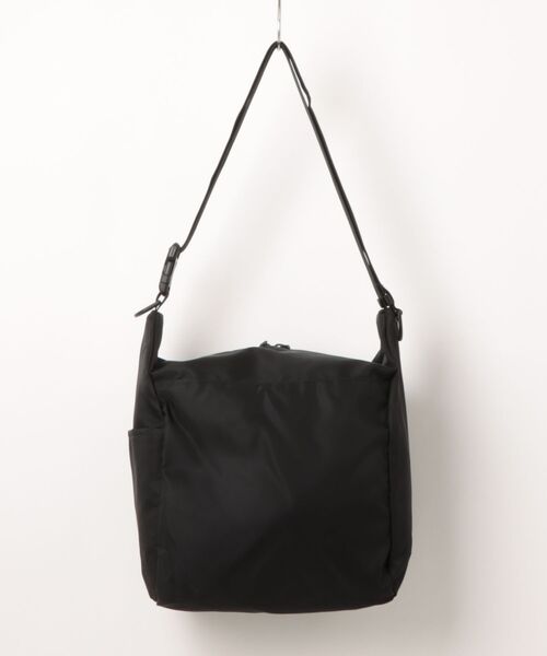 BAICYCLON by Bagjack(バイシクロン バイ バグジャック)の「TAPE FRINGE SHOULDER BCL-71(ショルダーバッグ・メンズ・ブラック・FREE)」の2枚目の写真