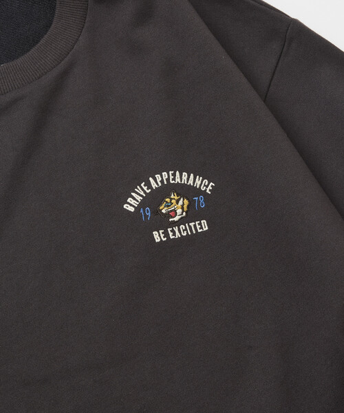 FREAK'S STORE(フリークスストア)の「限定展開 タイガー アソート刺繍 スウェット(スウェット・メンズ・チャコールグレー/グレー/オフホワイト/ブラック・X-LARGE/LARGE/MEDIUM)」の13枚目の写真