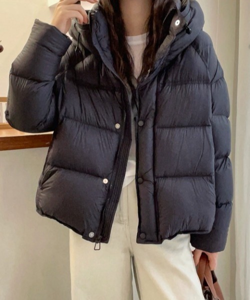 yuue' ( wear )(ユーイ)の「フードパーカーボリューム中綿ダウンジャケット(ダウンジャケット/コート・レディース・ブラック/アイボリー・FREE)」の14枚目の写真