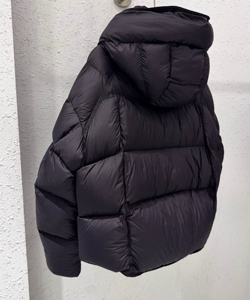 yuue' ( wear )(ユーイ)の「フードパーカーボリューム中綿ダウンジャケット(ダウンジャケット/コート・レディース・ブラック/アイボリー・FREE)」の3枚目の写真