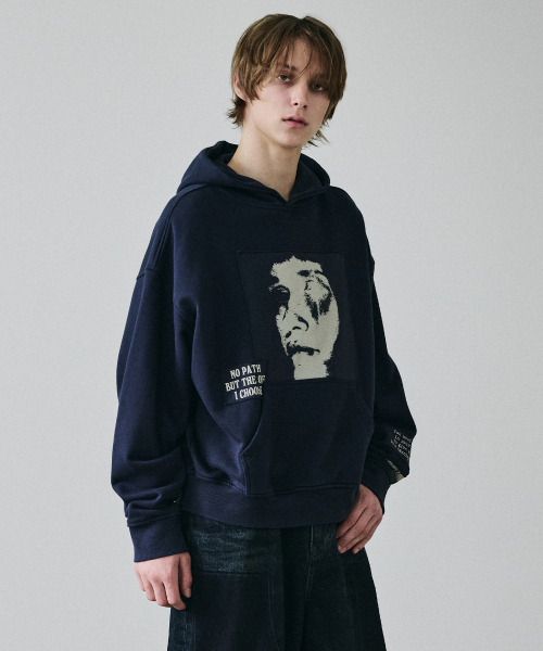 MAISON MINED（メゾンミネド）の「ALTERED VISION パッチフーディ ネイビー（パーカー・メンズ・その他・SMALL/MEDIUM/LARGE）」の3枚目の写真