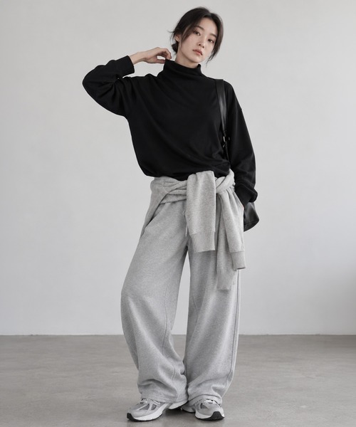 by LEGNA（バイレグナ）の「両面起毛ハイネックドロップショルダートップス（Tシャツ/カットソー・レディース・ブラック/ネイビー/アイボリー・LARGE/MEDIUM/SMALL）」の16枚目の写真