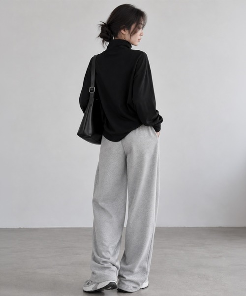 by LEGNA（バイレグナ）の「両面起毛ハイネックドロップショルダートップス（Tシャツ/カットソー・レディース・ブラック/ネイビー/アイボリー・LARGE/MEDIUM/SMALL）」の15枚目の写真