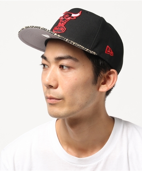 NEW ERA(ニューエラ)の「NEWERA 9FIFTY SNAPBACK CAP STRAW ZAW CHICAGO BULLS BLACK(キャップ・メンズ・ブラック・FREE)」の1枚目の写真
