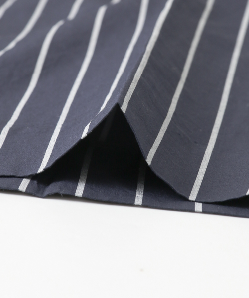 URBAN RESEARCH（アーバンリサーチ）の「UR ストライプアンクルベルトレスパンツ（その他パンツ・メンズ・ブラック/ネイビー・LARGE/MEDIUM）」の7枚目の写真