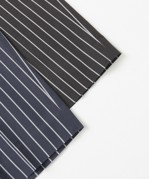 URBAN RESEARCH（アーバンリサーチ）の「UR ストライプアンクルベルトレスパンツ（その他パンツ・メンズ・ブラック/ネイビー・LARGE/MEDIUM）」の10枚目の写真