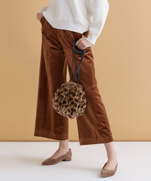 le.coeur blanc（ルクールブラン）の「レオパードファー巾着バッグ（ショルダーバッグ・レディース・ブラウン系その他2・FREE）」の2枚目の写真