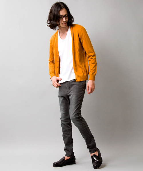 BEAUTY&YOUTH UNITED ARROWS（ビューティーアンドユースユナイテッドアローズ）の「by ∴ カラー ボタン Vネック カーディガン◆（カーディガン/ボレロ・メンズ・ブラック/ダークグリーン/ネイビー/マスタード・SMALL/MEDIUM/LARGE/X-LARGE）」の9枚目の写真