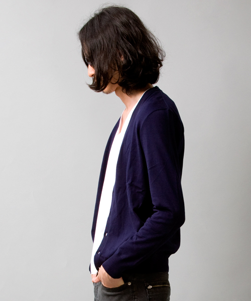 BEAUTY&YOUTH UNITED ARROWS（ビューティーアンドユースユナイテッドアローズ）の「by ∴ カラー ボタン Vネック カーディガン◆（カーディガン/ボレロ・メンズ・ブラック/ダークグリーン/ネイビー/マスタード・SMALL/MEDIUM/LARGE/X-LARGE）」の10枚目の写真