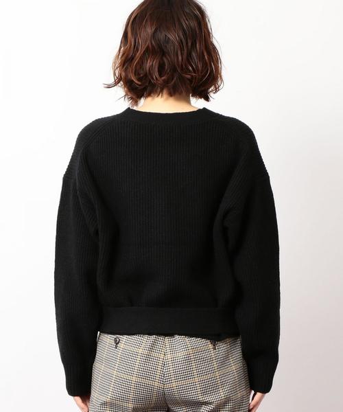 green label relaxing（グリーンレーベルリラクシング）の「CF カタアゼ ベルト Vネック カーディガン（カーディガン/ボレロ・レディース・ブラック/ナチュラル/オリーブ・FREE）」の10枚目の写真