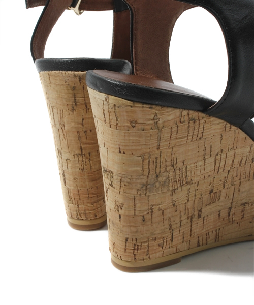 BEAUTY&YOUTH UNITED ARROWS(ビューティーアンドユースユナイテッドアローズ)の「BY レザーコルクウェッジ 2 ◆(サンダル・レディース・ブラック/ブラウン・36/36h/37/37h)」の9枚目の写真