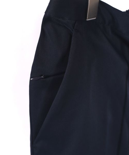 SHIPS JET BLUE（シップスジェットブルー）の「SHIPS JET BLUE: ツイル イージーセットアップパンツ（その他パンツ・メンズ・ネイビー/ブラック・LARGE/MEDIUM/SMALL/X-SMALL）」の9枚目の写真