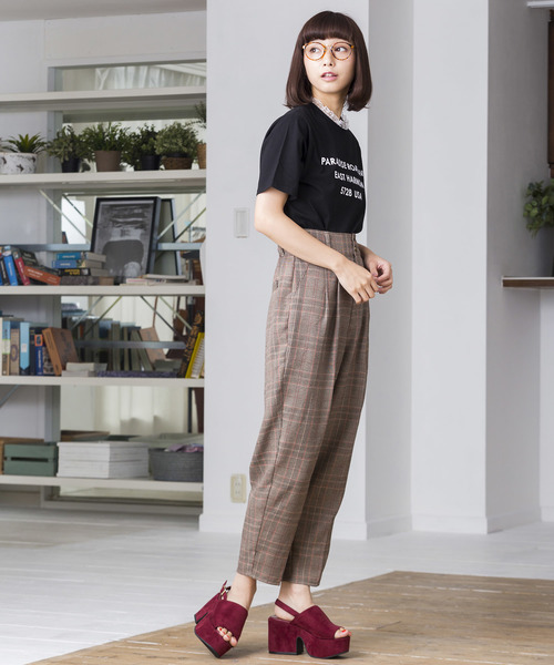 WEGO(ウィゴー)の「WEGO/レースハイネックレイヤードロゴTシャツ(Tシャツ/カットソー・レディース・ホワイト/ブラック/ブラウン/ピンク・FREE)」の22枚目の写真