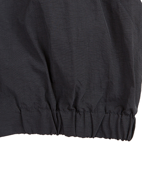 PUNYUS（プニュズ）の「切り替えナイロンジャケット（ナイロンジャケット・レディース・ブラック/ピンク/ブルー・4/3）」の19枚目の写真