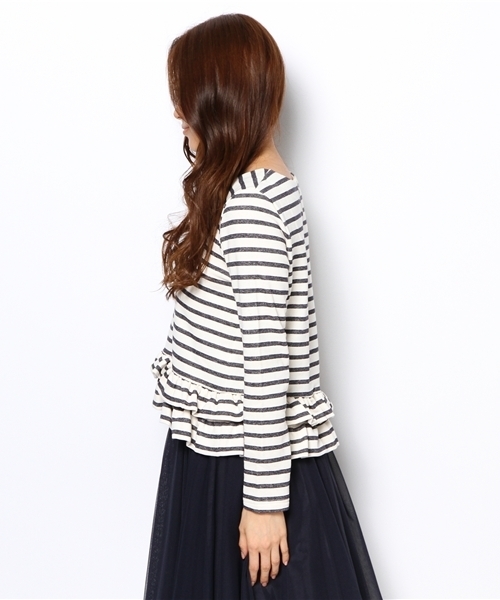 Ray BEAMS（レイビームス）の「◎Ray BEAMS / フリル ティアードヘム プルオーバー（Tシャツ/カットソー・レディース・オフホワイト/チャコールグレー・ONE SIZE）」の4枚目の写真