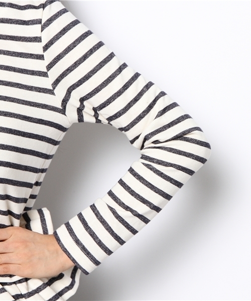 Ray BEAMS（レイビームス）の「◎Ray BEAMS / フリル ティアードヘム プルオーバー（Tシャツ/カットソー・レディース・オフホワイト/チャコールグレー・ONE SIZE）」の7枚目の写真