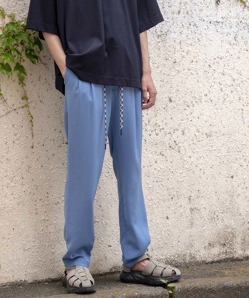 MAISON SPECIAL（メゾンスペシャル）の「ハイツイストダブルクロスリラックスパンツ 【MAISON SPECIAL/メゾンスペシャル】（その他パンツ・メンズ・ブラック/ブルー/キャメル・44/46/48）」の3枚目の写真