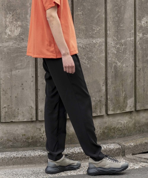 MAISON SPECIAL（メゾンスペシャル）の「ハイツイストダブルクロスリラックスパンツ 【MAISON SPECIAL/メゾンスペシャル】（その他パンツ・メンズ・ブラック/ブルー/キャメル・44/46/48）」の14枚目の写真