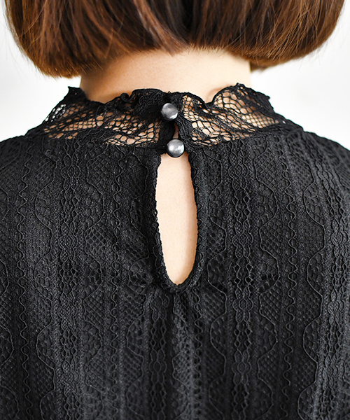 PairPair（ペアペア）の「レースプチハイネック袖フレア5部袖ブラウス（シャツ/ブラウス・レディース・ブラック/オフホワイト・FREE）」の5枚目の写真