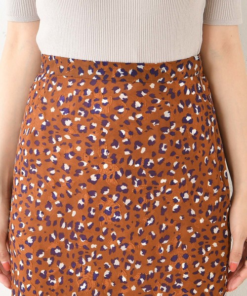 DouDou（ドゥドゥ）の「ジャガードシフォンマキシフレアスカート（スカート・レディース・ブラウン/グリーン・38/36）」の19枚目の写真