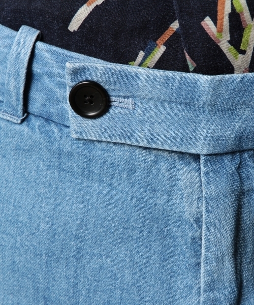 BEAUTY&YOUTH UNITED ARROWS（ビューティーアンドユースユナイテッドアローズ）の「BY ブリーチ デニム ショートパンツ（デニムパンツ・メンズ・ライトブルー/ライトグレー・MEDIUM/SMALL/X-LARGE/LARGE）」の10枚目の写真