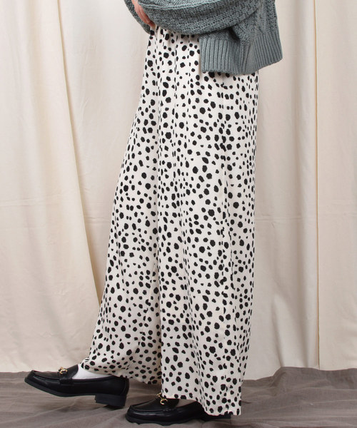 PairPair(ペアペア)の「ダルメシアン柄ワイドパンツ(その他パンツ・レディース・ブラック/オフホワイト・FREE)」の10枚目の写真