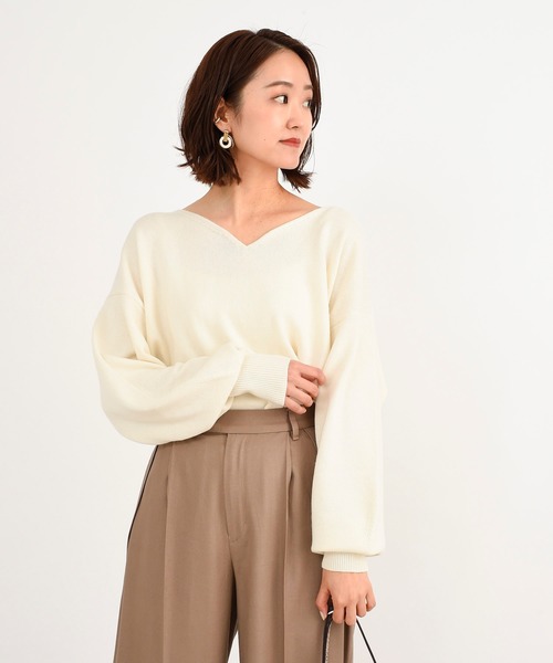 DouDou（ドゥドゥ）の「ゆるネックプルオーバー（ニット/セーター・レディース・オフホワイト/サックスブルー/バイオレット・FREE）」の2枚目の写真