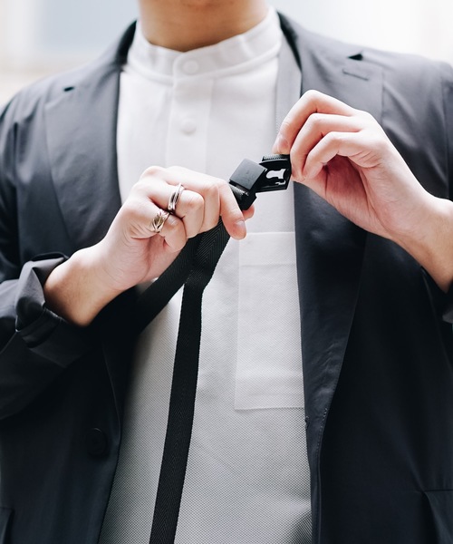 ATTACHMENT(アタッチメント)の「T400ストレッチタフタ サコッシュ(ショルダーバッグ・メンズ・グレー/ネイビー/オレンジ・ONESIZE)」の12枚目の写真